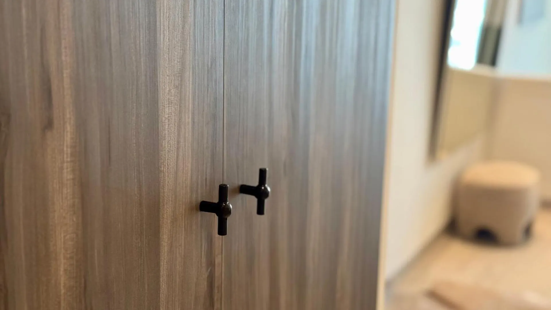 בנאלמדנה Comfy Studios Hotel מלון דירות