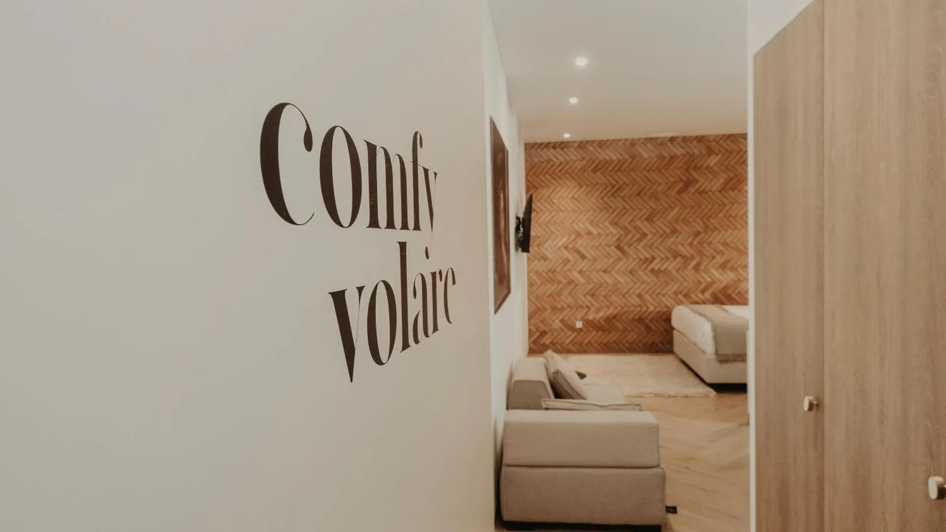 מלון דירות בנאלמדנה Comfy Studios Hotel