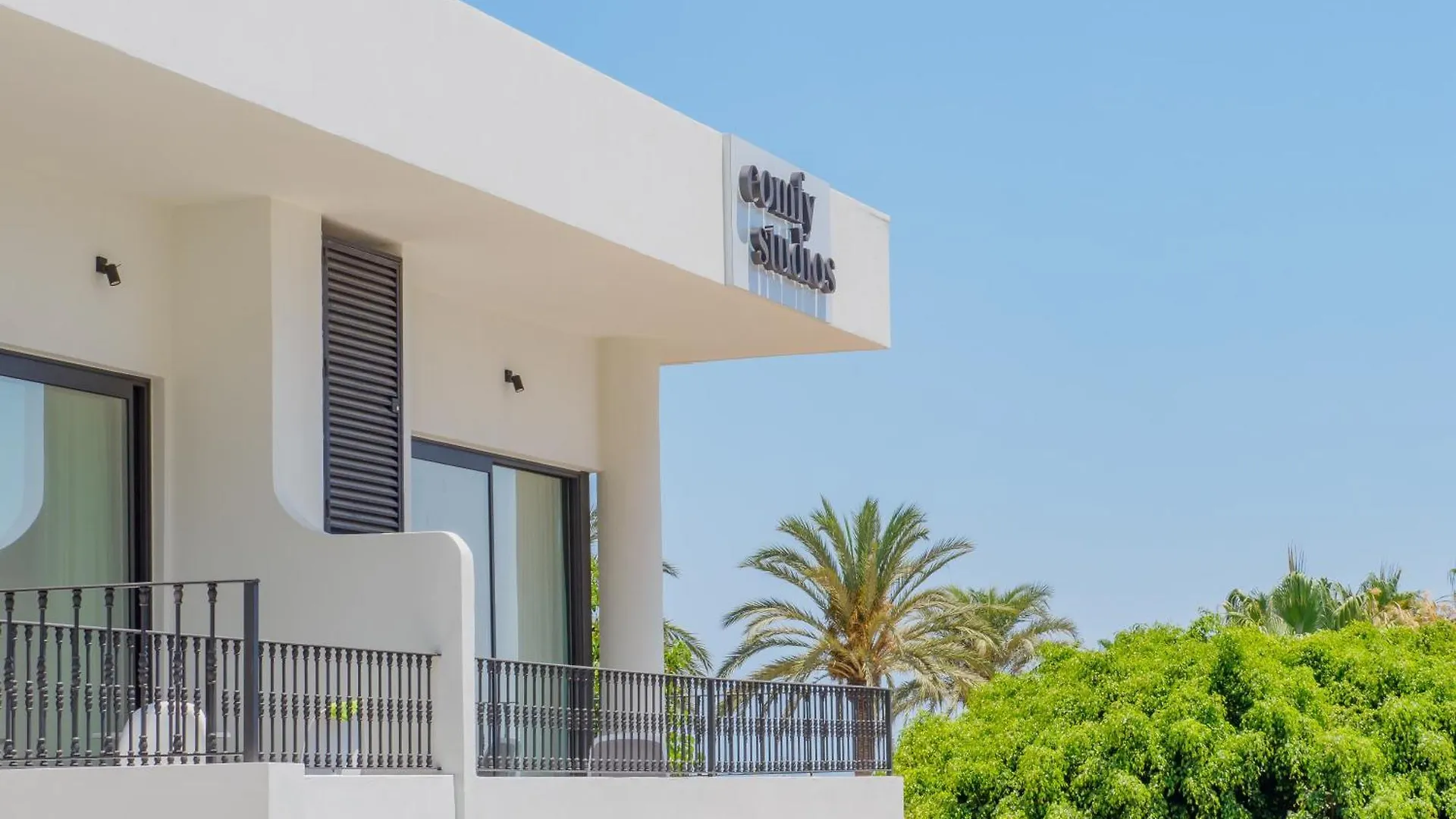Aparthotel Comfy Studios Hotel Benalmadena