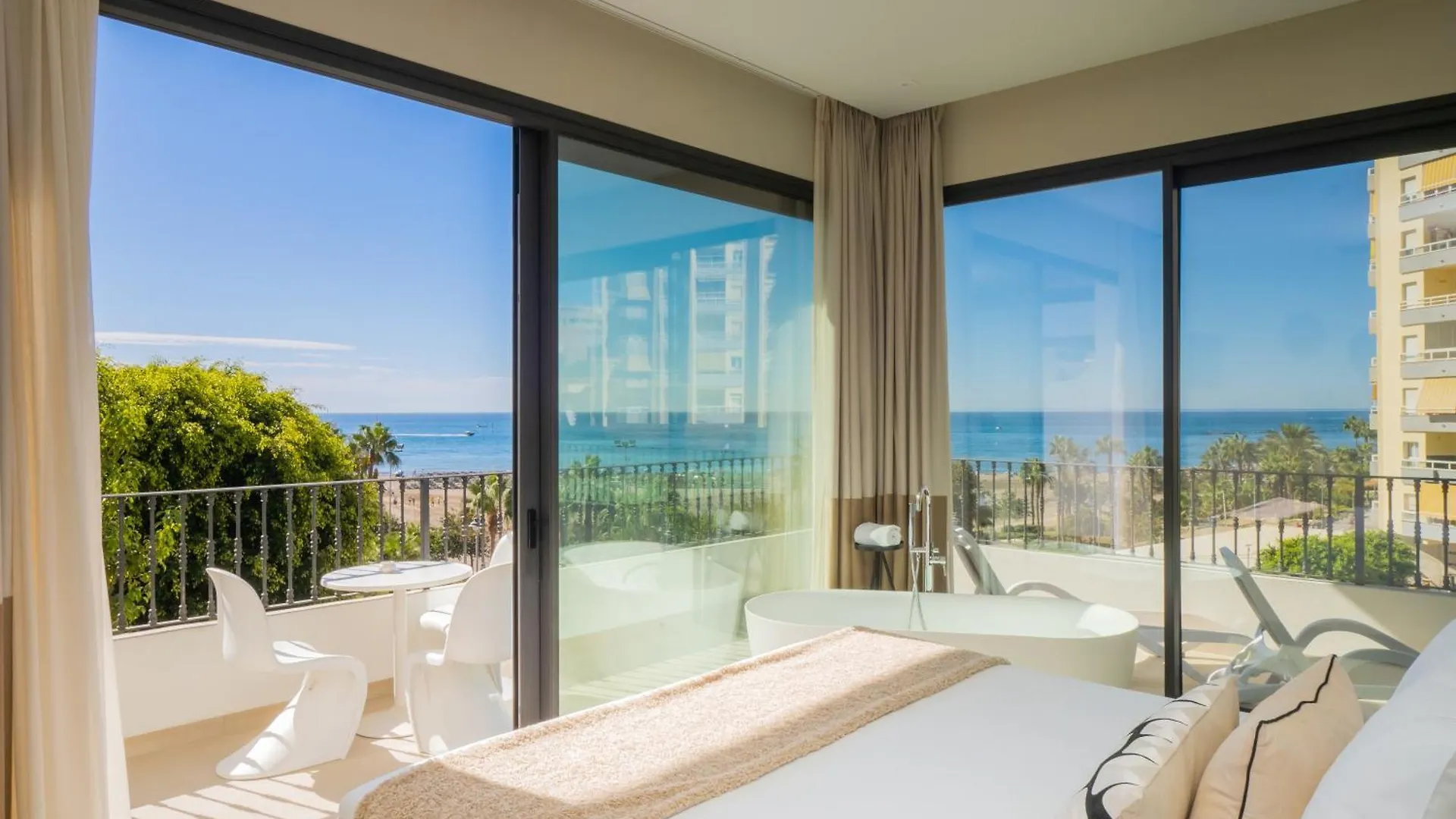 Comfy Studios Hotel Benalmádena 0*,